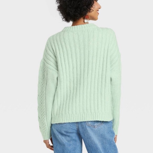 Women’s Crewneck Cable Stitch Pullover Sweater in Mint Green - Picture 2 of 4